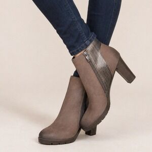 Vangelo Womens Taupe Brown Mixed Media Fleece Lined Block Heel Ankle Boots